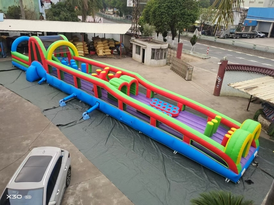 레인보우 - 하우드 바이브런트 인플라테블 장애물 코스